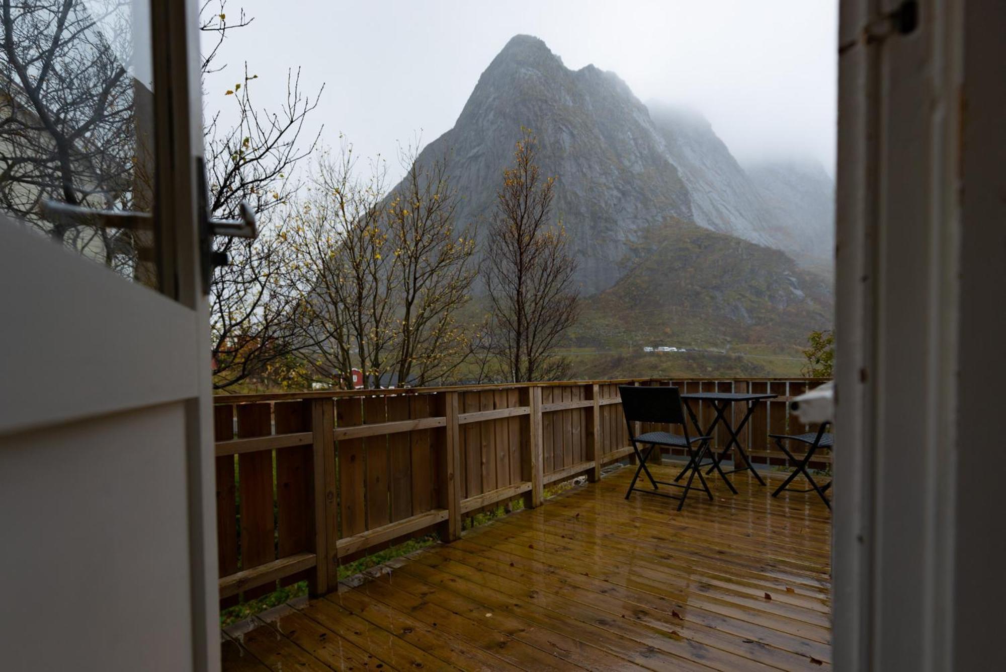 Cozy House By The Fjord In The Heart Of Lofoten Рейне Экстерьер фото