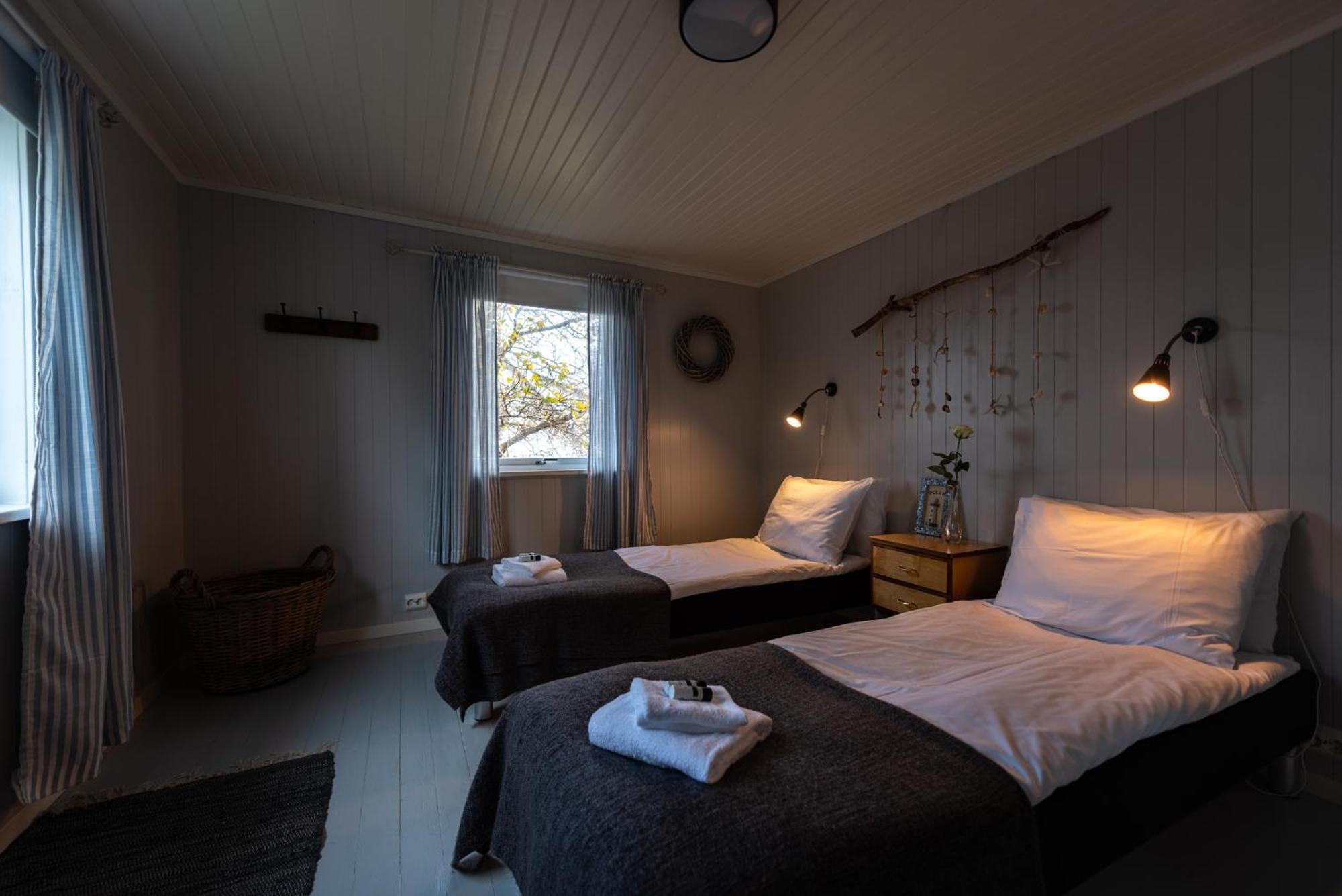 Cozy House By The Fjord In The Heart Of Lofoten Рейне Экстерьер фото